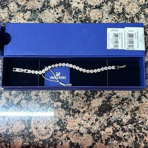 Swarovski Bracelet Angelic in original box authentic